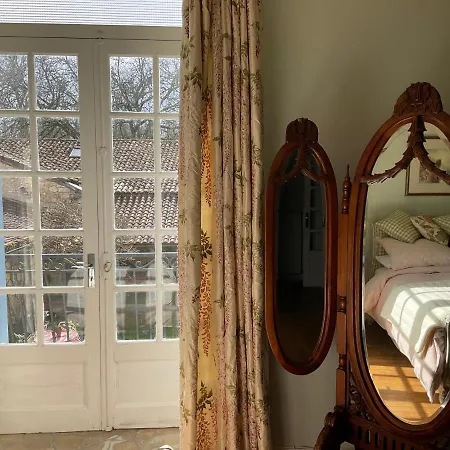 'mulberry House' - A Darling Abode Nr Brantome Villa *